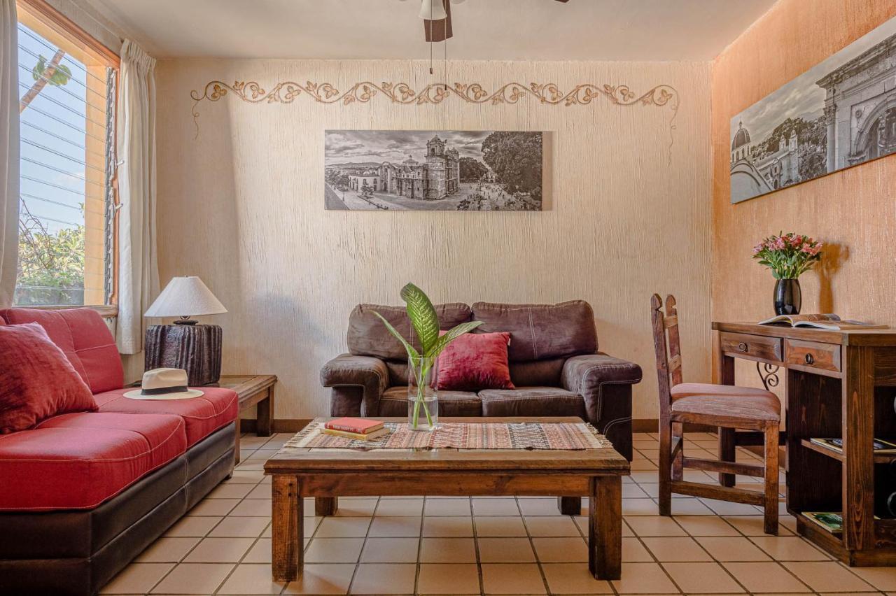 Suites Parador Santo Domingo De G. Oaxaca エクステリア 写真